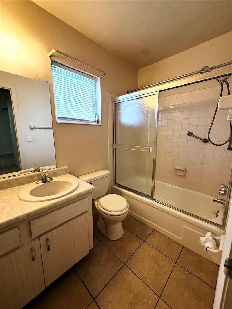5994 Hibiscus Dr, Bradenton, FL 34207