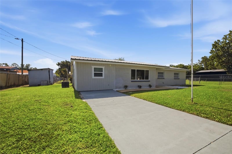 3502 Liles Ln, Plant City, FL 33563