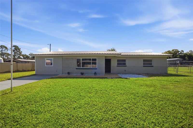 3502 Liles Ln, Plant City, FL 33563