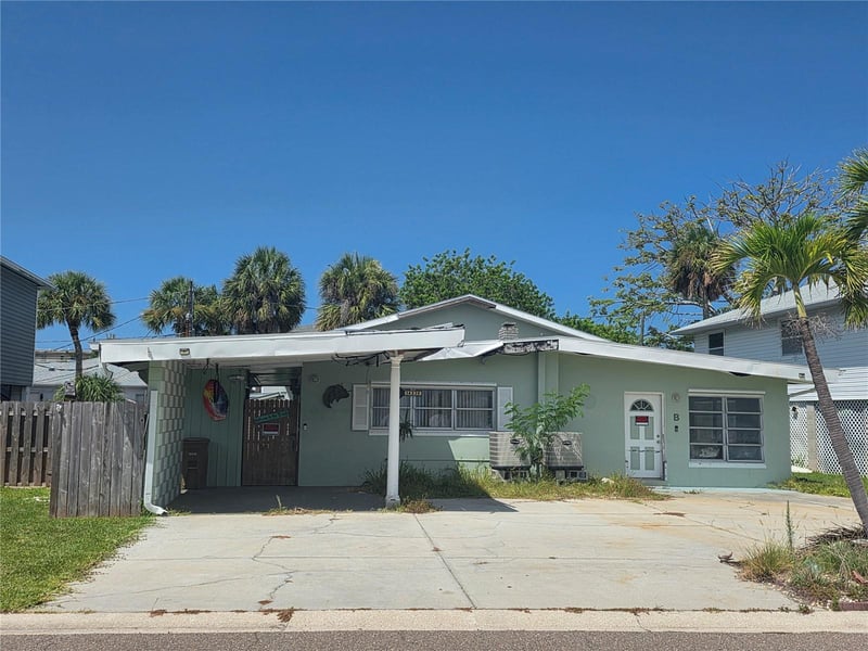 14230 Bayshore Dr, Madeira Beach, FL 33708