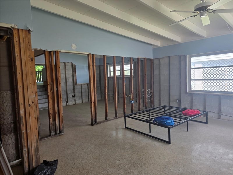 14230 Bayshore Dr, Madeira Beach, FL 33708