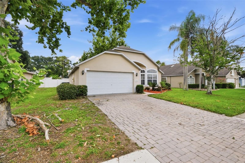 1708 Powder Ridge Dr, Valrico, FL 33594