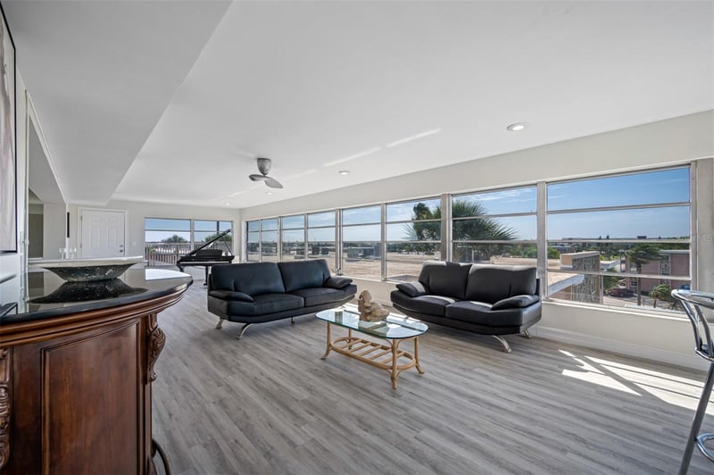 6363 Gulf Winds Dr #437, St Pete Beach, FL 33706