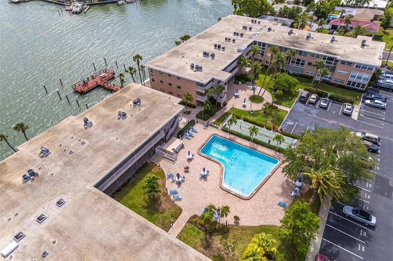 6363 Gulf Winds Dr #437, St Pete Beach, FL 33706