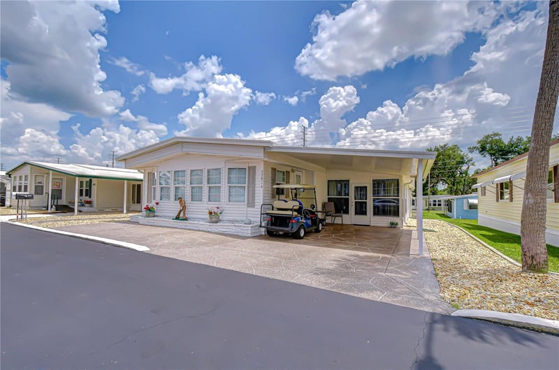 37816 Barcelona Ave, Zephyrhills, FL 33541