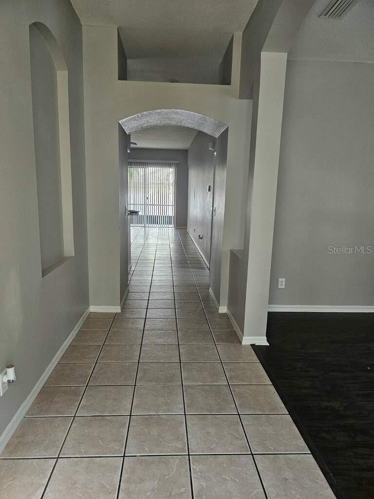 10616 Little Bend Ln, Riverview, FL 33579