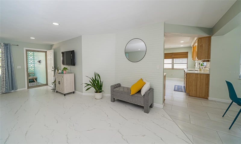 2063 Dunston Cove Rd, Clearwater, FL 33755