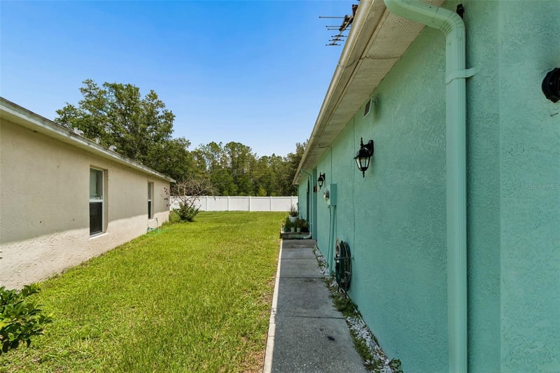 5936 Lake Front Dr, Wesley Chapel, FL 33545
