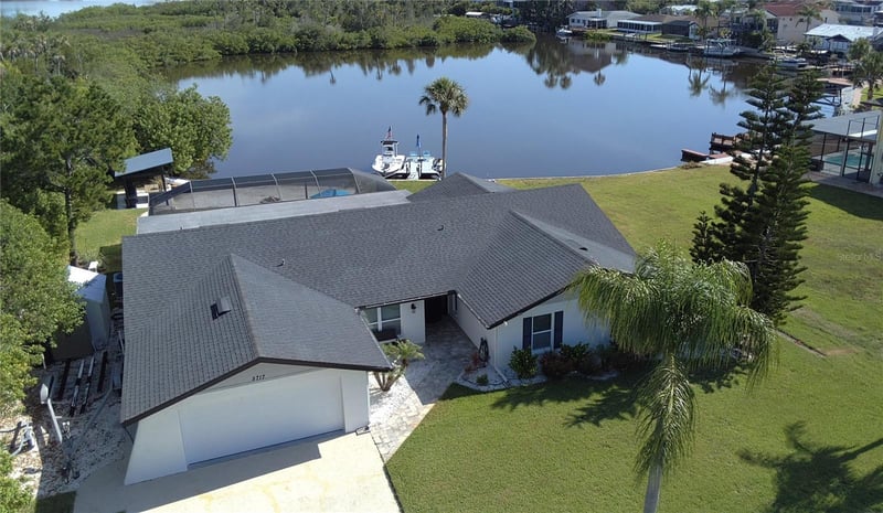 5717 Seabreeze Dr, Port Richey, FL 34668
