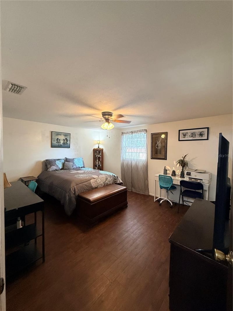 38945 18th Ave, Zephyrhills, FL 33542