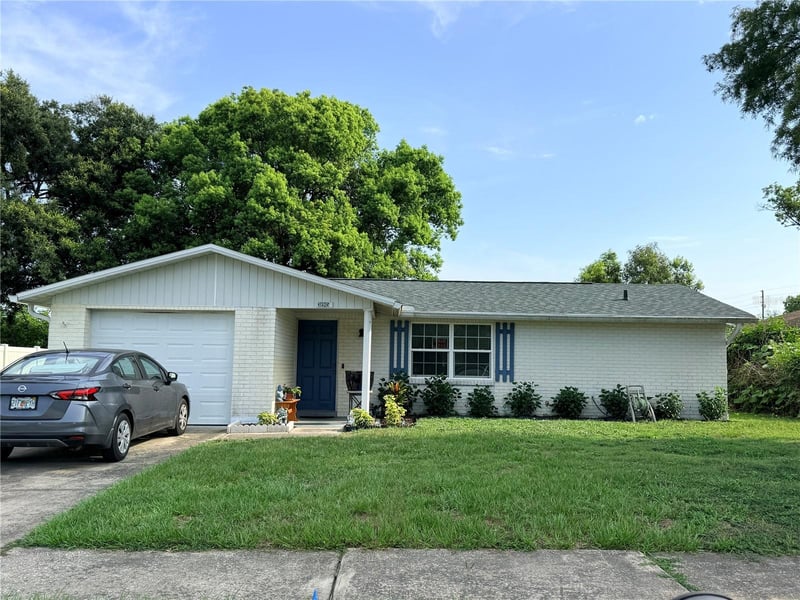 38945 18th Ave, Zephyrhills, FL 33542