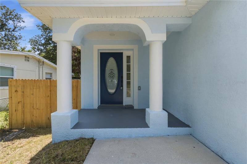 6812 Lyman Ave, Tampa, FL 33610