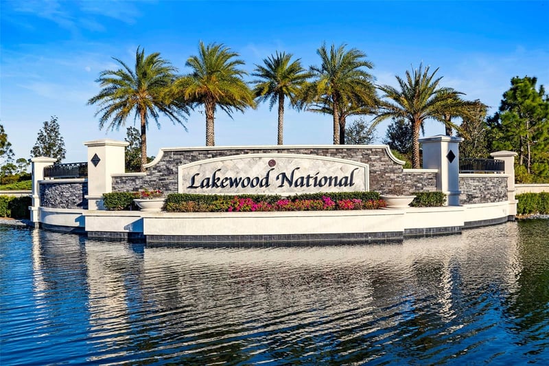 17510 Gawthrop Dr #204, Bradenton, FL 34211