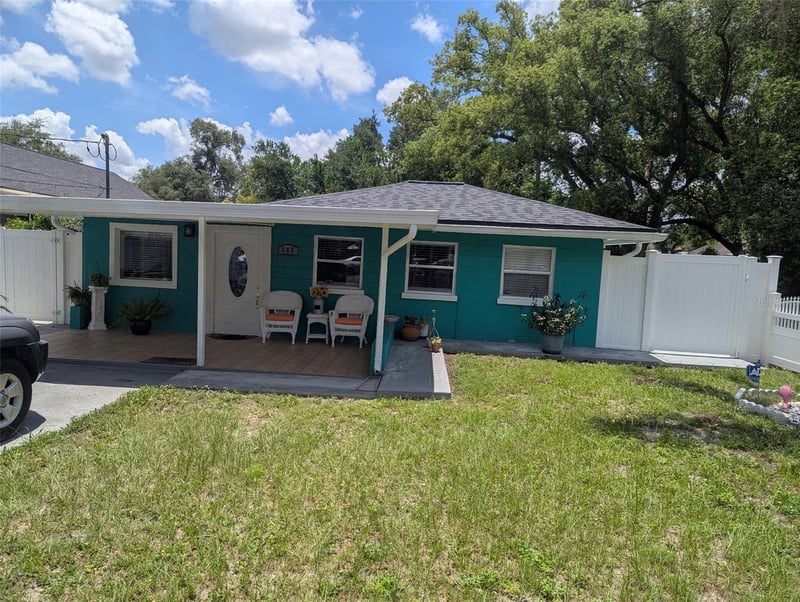 302 W 131st Ave, Tampa, FL 33612