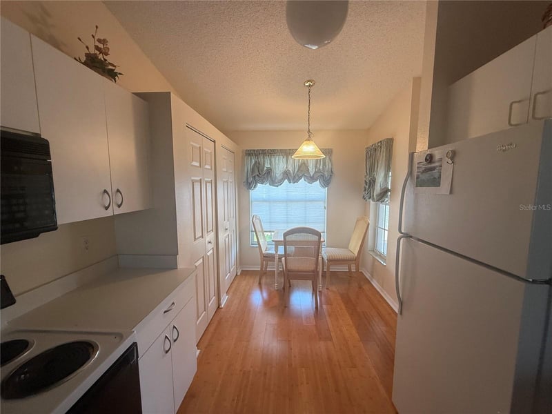 4211 Caddie Dr #202, Bradenton, FL 34203
