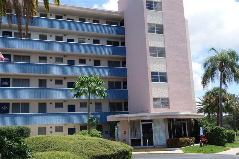 200 Betty Ln #2E, Clearwater, FL 33755
