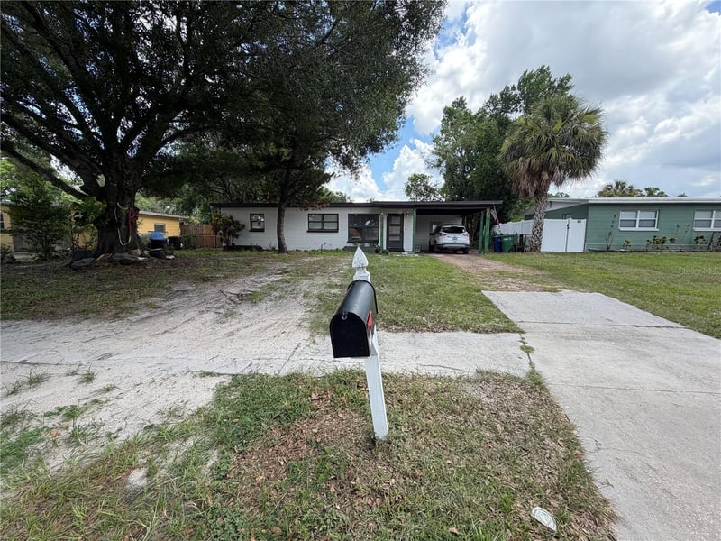 10111 Ola Ave, Tampa, FL 33612