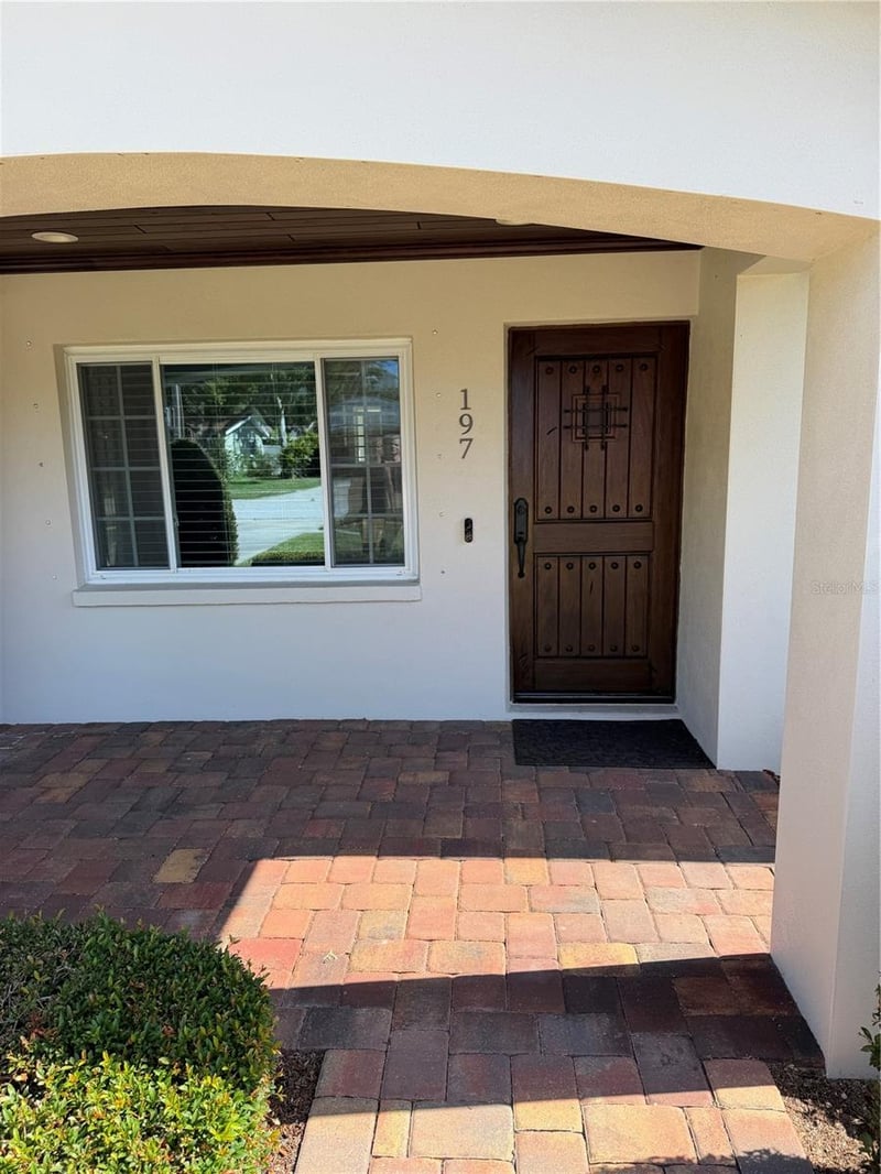 197 Irwin St, Safety Harbor, FL 34695