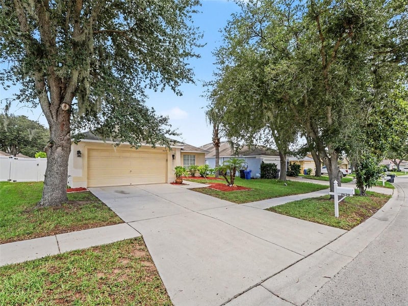 2620 Buckhorn Preserve Blvd, Valrico, FL 33596