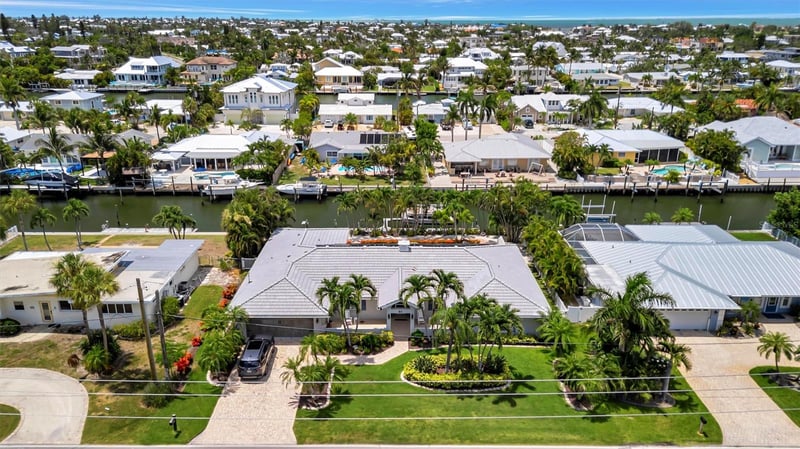514 Key Royale Dr, Bradenton Beach, FL 34217