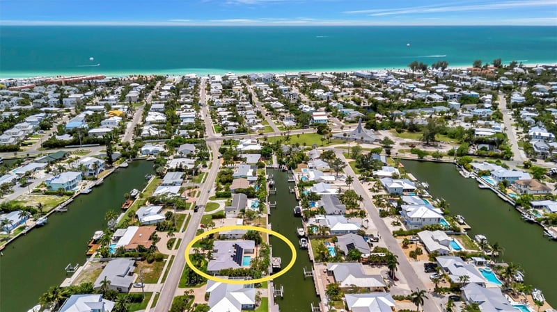 514 Key Royale Dr, Bradenton Beach, FL 34217