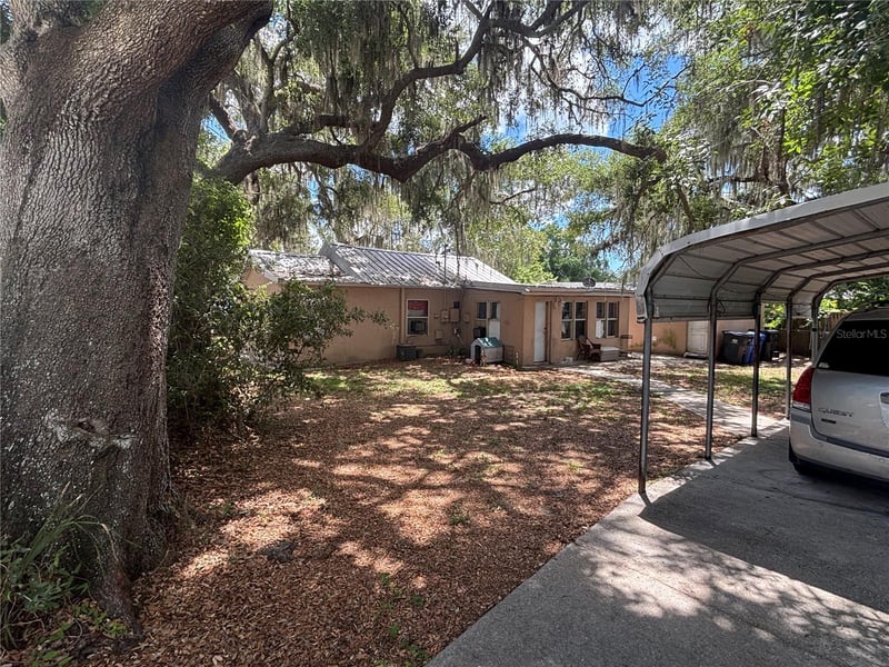9803 Ethel St, Gibsonton, FL 33534