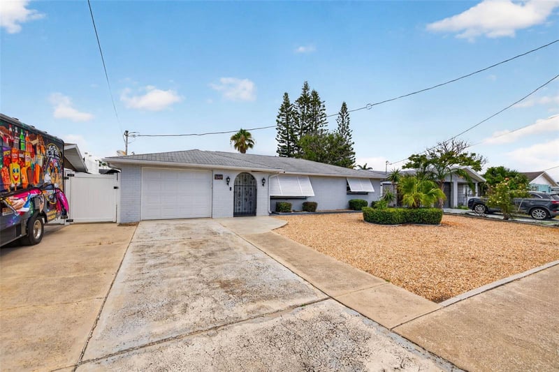 13626 Jennita Dr, Hudson, FL 34667