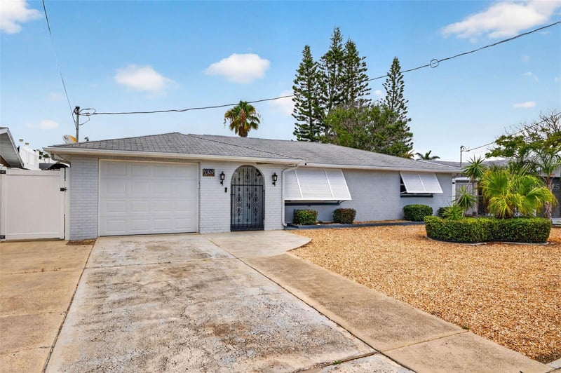 13626 Jennita Dr, Hudson, FL 34667