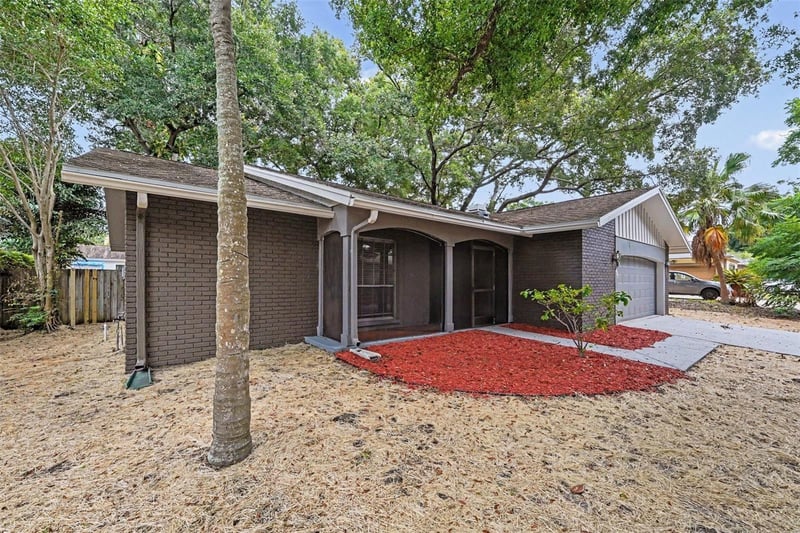 2431 Grove Ridge Dr, Palm Harbor, FL 34683