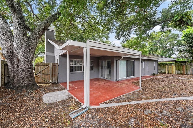 2431 Grove Ridge Dr, Palm Harbor, FL 34683