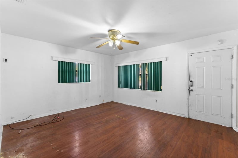 2608 Yukon St, Tampa, FL 33604
