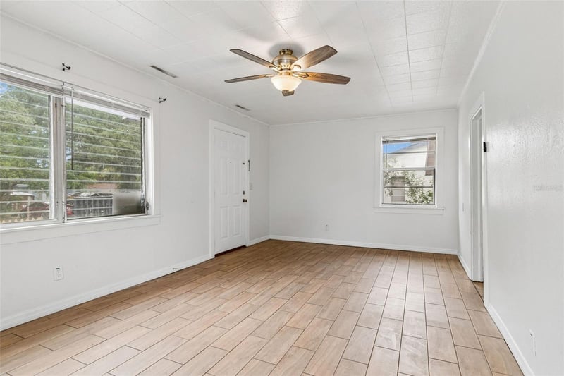 1363 Tioga Ave, Clearwater, FL 33756