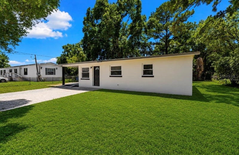 1715 1st St, Ruskin, FL 33570