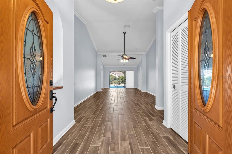 1702 Horseshoe Dr, Plant City, FL 33566