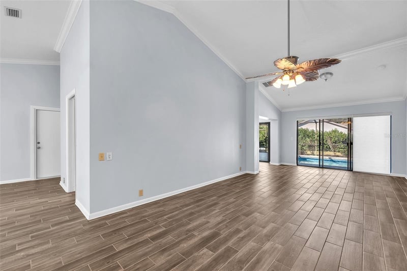 1702 Horseshoe Dr, Plant City, FL 33566