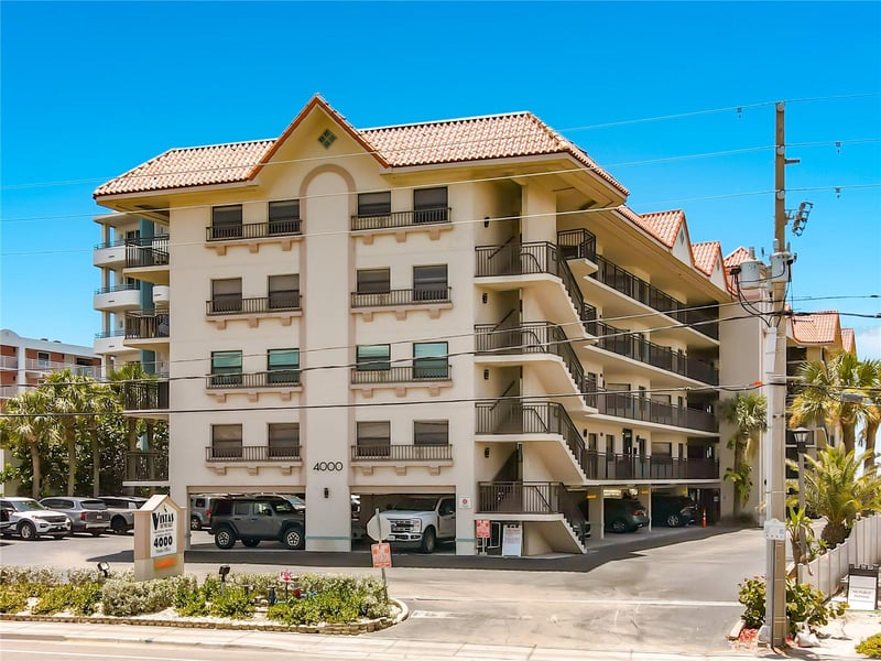 4000 Gulf Blvd #203, St Pete Beach, FL 33706