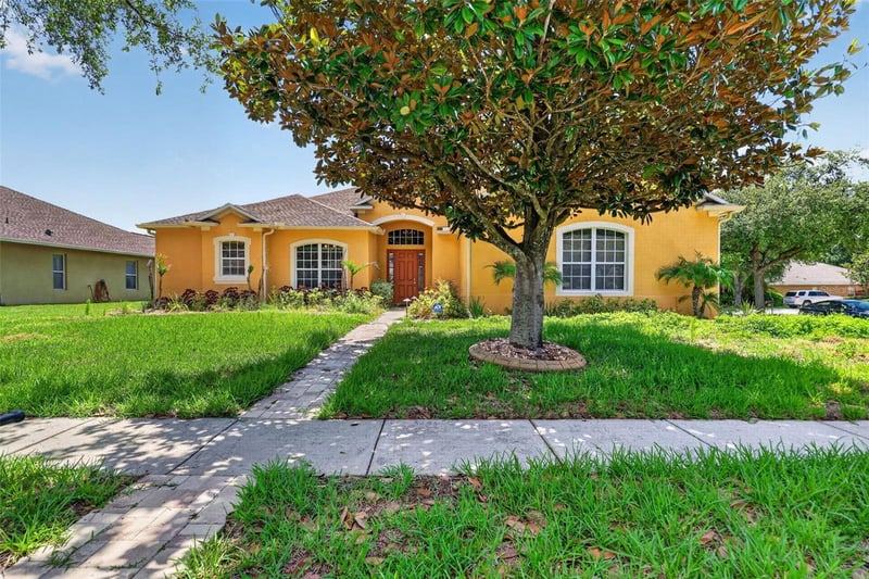 316 Harts Oak Pl, Seffner, FL 33584