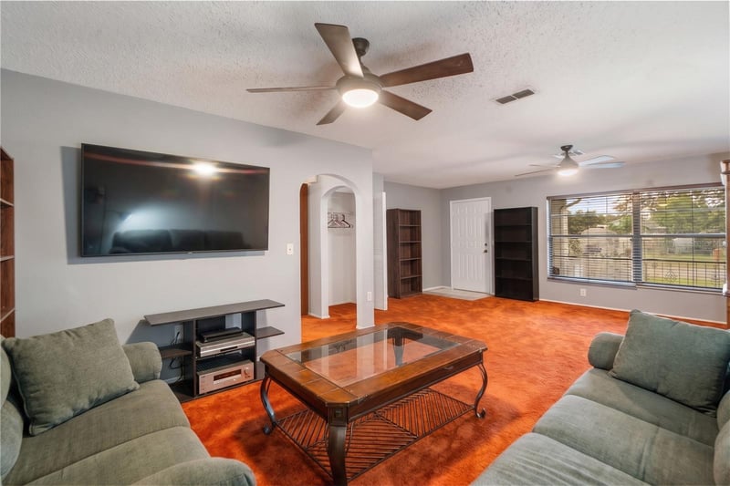 9415 Lake Chrise Ln, Port Richey, FL 34668