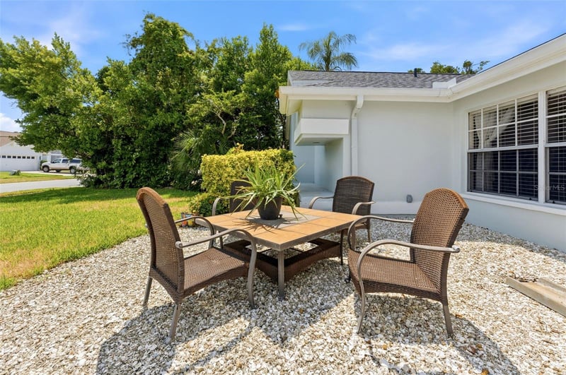 1763 Pebble Hill Ct, Palm Harbor, FL 34683