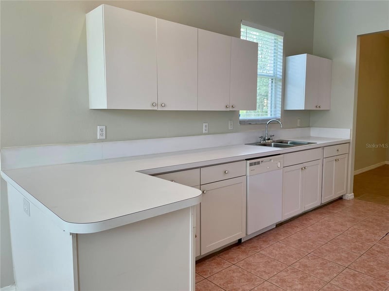 6813 Winslow St, Sarasota, FL 34243