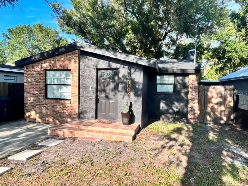 4607 35th St, Tampa, FL 33610