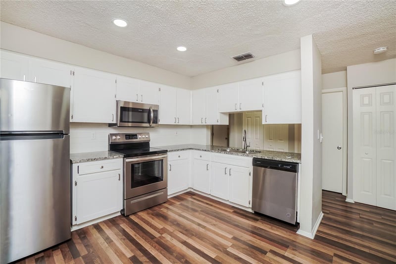 819 Greenfield Dr, Palm Harbor, FL 34684