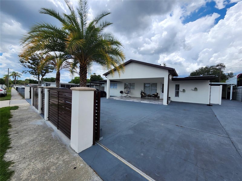 7514 Paradise Pl, Tampa, FL 33619
