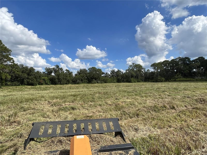 24th Ave, Ruskin, FL 33570