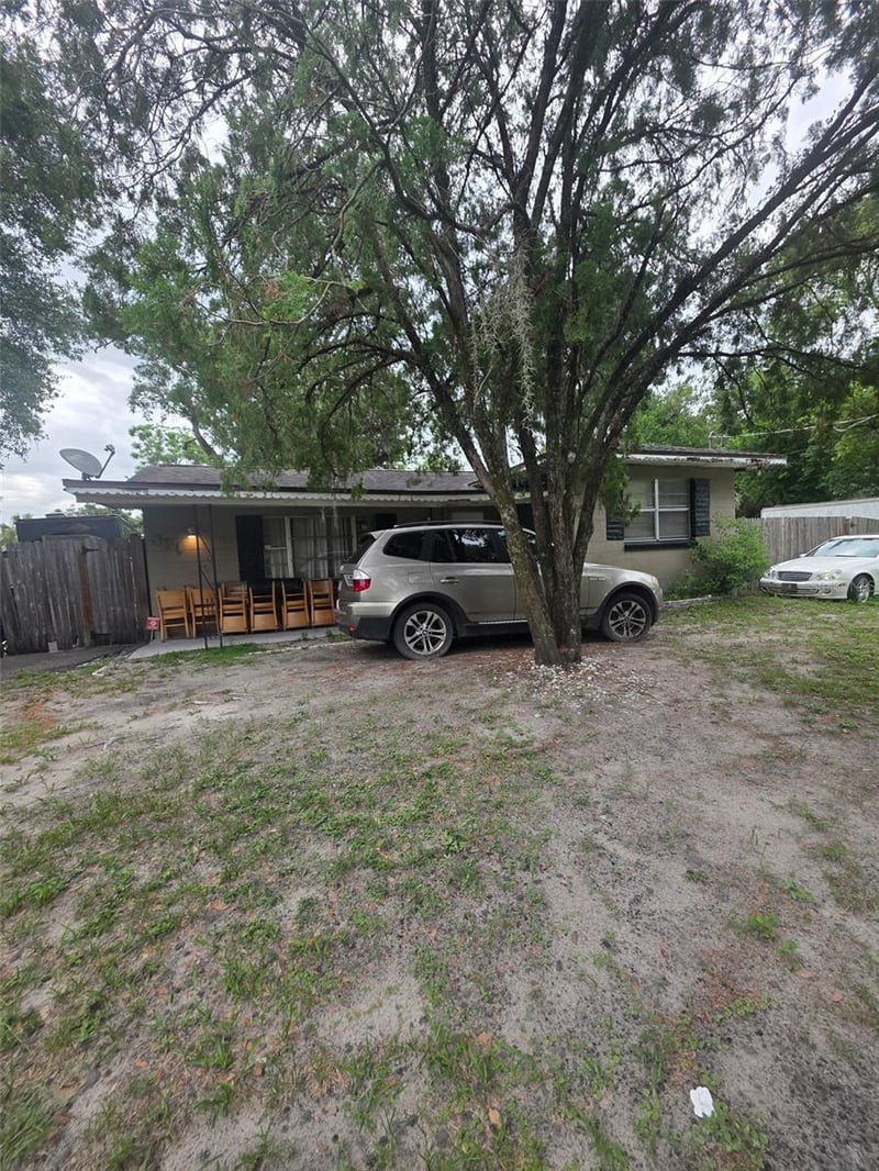 8311 18th St, Tampa, FL 33604