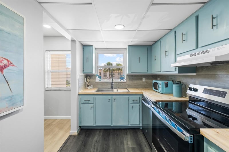 2727 75th St #9A12, Bradenton, FL 34209