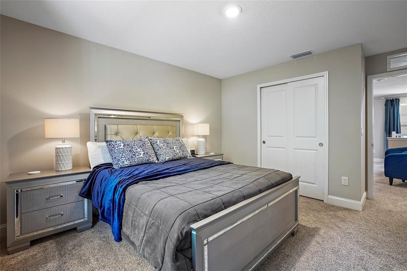 5246 Neil Dr, St Petersburg, FL 33714