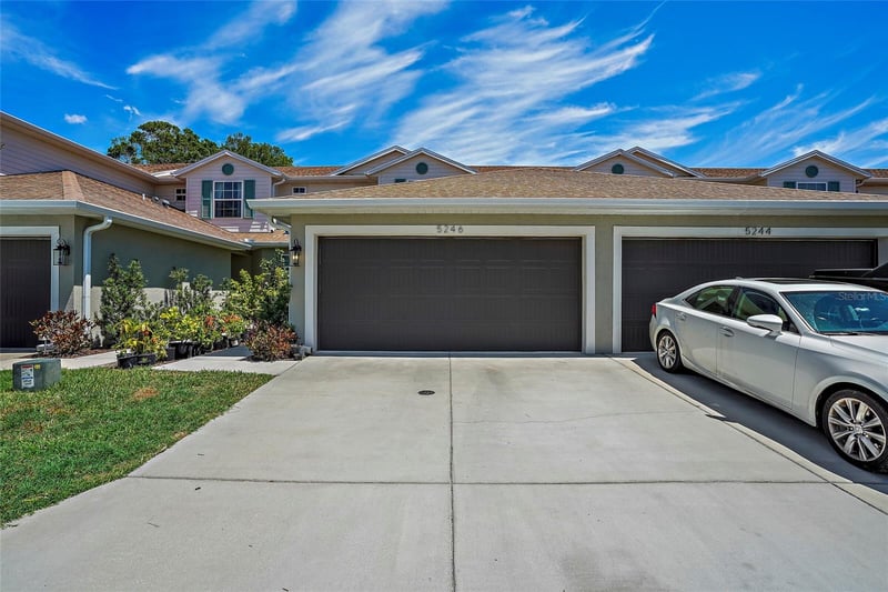 5246 Neil Dr, St Petersburg, FL 33714