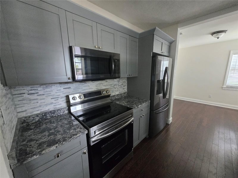 300 Idlewild Ave, Tampa, FL 33604