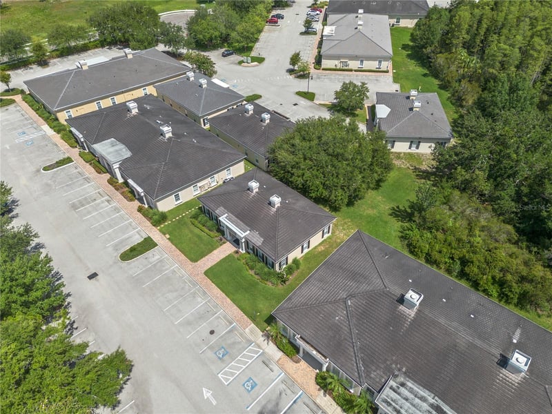 5381 Primrose Lake Cir, Tampa, FL 33647